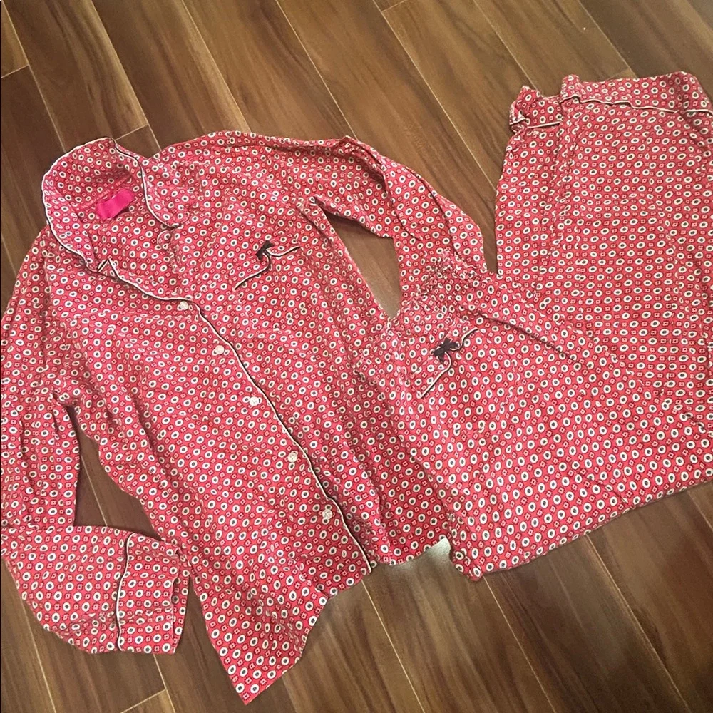 Medium Victoria’s Secret 100% cotton pajama set